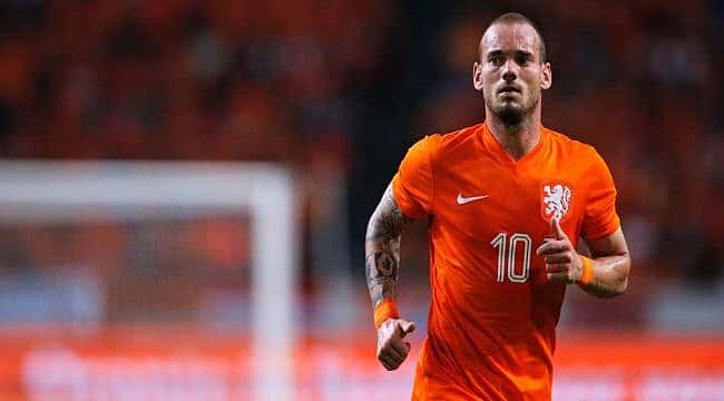 Wesley Sneijder Hollanda rekorunu egale etti