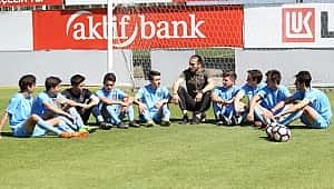 Yusuf Yazıcı: Tek aşkım futbol topu