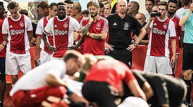 Ajaxlı oyuncu yerden kalkamadı