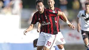 Çalhanoğlu Milan ile ilk maçına çıktı