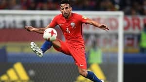 Fenerbahçe, Mauricio Isla ile el sıkıştı!