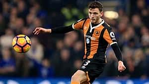 Liverpool, İskoç Robertson'ı transfer etti