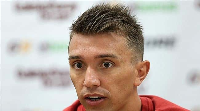 Muslera: Sneijder'in kalmasını isterim