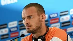Nice, Galatasaray'dan ayrılan Sneijder'e teklif götürdü