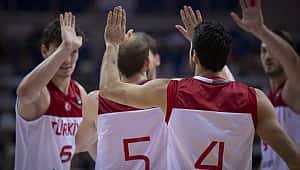 12 Dev Adam Ukrayna'yı ezdi geçti