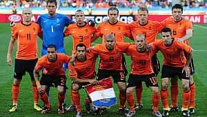 Advocaat'tan van Persie ve Babel sürprizi