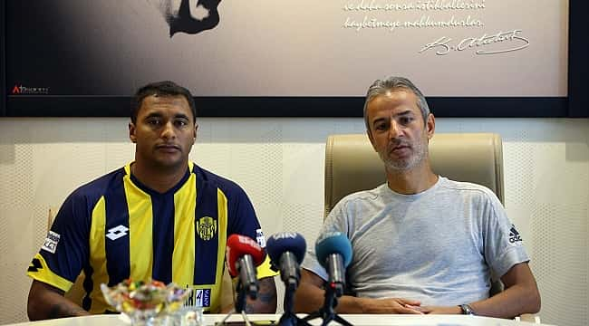 Ankaragücü Doka'yı renklerine bağladı