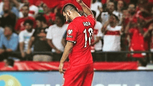 Arda Turan Milli Takım'a döndü