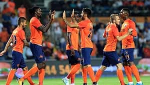 Başakşehir çok rahat turladı