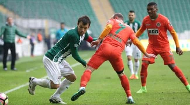 Bursaspor - Alanyaspor maçı hangi kanalda saat kaçta?