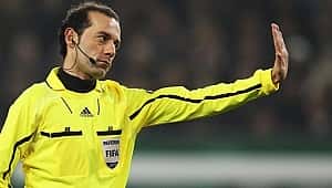 Cüneyt Çakır'a FIFA'dan yeni görev