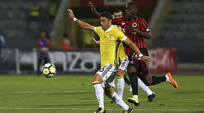 Fenerbahçe, 9 kişilik Gençlerbirliği karşısında 2-1 kazandı