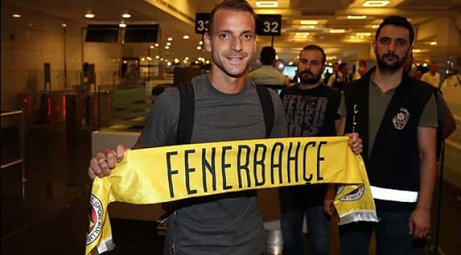 Fenerbahçe'nin UEFA listesi belli oldu