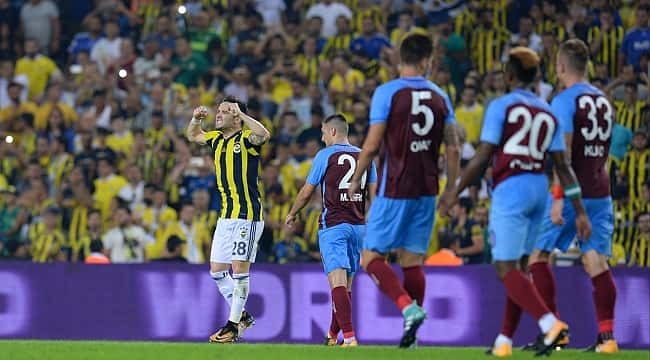 Fenerbahçe ve Trabzonspor Kadıköy'de puanı paylaştı