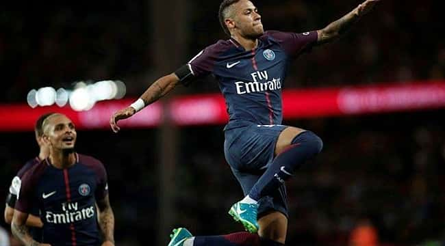 Neymar'dan Barcelona'ya sert sözler