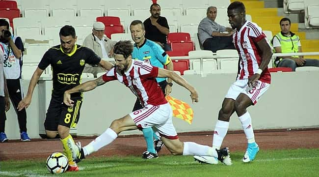 Sivasspor yabancılarıyla güldü