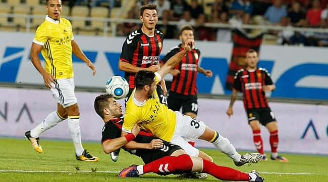 Vardar Fenerbahçe'yi şok etti