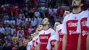 12 Dev Adam İspanya karşısında