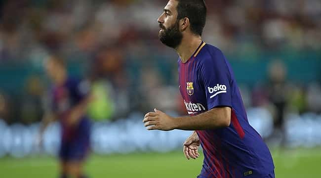 Arda Turan sakatlandı