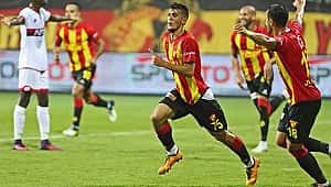 Göztepe 3'te 3 yaptı