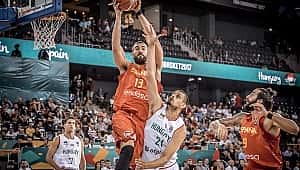 İspanya gruptan lider çıktı