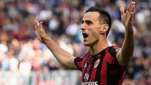 Kalinic attı, Milan üç puanı kazandı