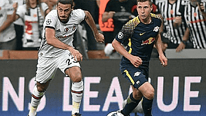 Kartal yüksek uçar