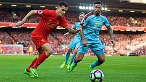 Liverpool evinde takıldı