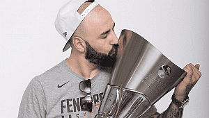 Pero Antic Kızılyıldız'da