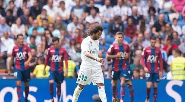 Real Madrid'e iki şok birden