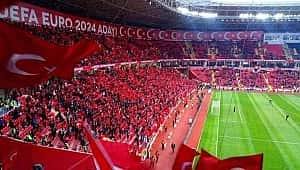 Türkiye - İzlanda maçı ne zaman saat kaçta hangi kanalda?