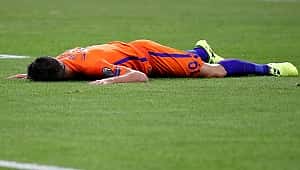 Van Persie'nin çapraz bağları yırtıldı