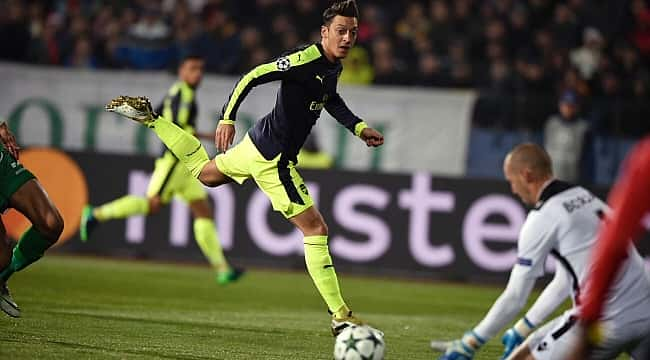 Wenger'den Mesut Özil açıklaması