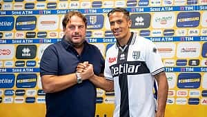 Bruno Alves resmen Parma'da