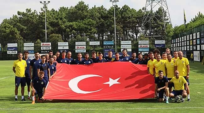 Fenerbahçe çalışmalarını sürdürdü