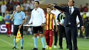 Phillip Cocu orta sahada kararsız kaldı