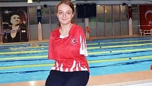 Sümeyye Boyacı'dan altın madalya