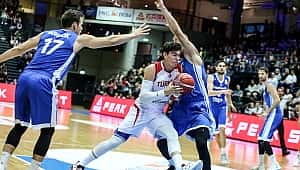 12 Dev Adam 23 sayıdan döndü Çekya'yı devirdi