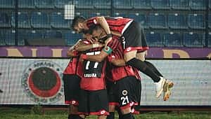 7'de 7 yapan Gençler lig tarihine geçti