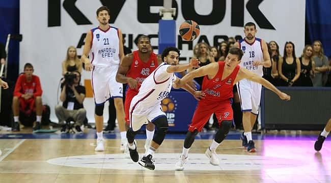 Anadolu Efes finalde kaybetti: 83-87