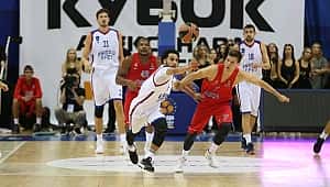 Anadolu Efes finalde kaybetti: 83-87