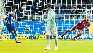 Bayern Münih ilk yenilgisini Berlin'de aldı