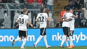 Beşiktaş 3 puanı aldı Medel'i kaybetti
