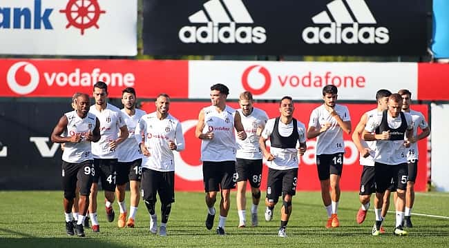 Beşiktaş'ta sürpriz santrfor hamlesi