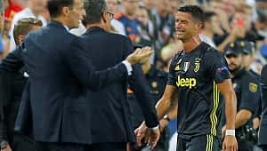 Devler Ligi'nde gecenin olayı: Cristiano Ronaldo'yu ağlattılar