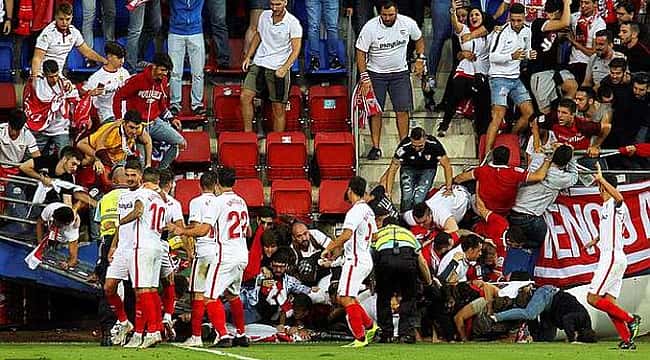 Eibar-Sevilla maçında tribün çöktü, 8 kişi hastanelik oldu