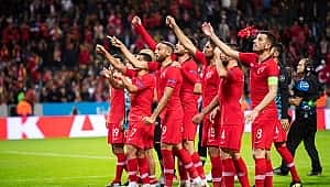 İsveç basını: Bizi çukurun içine ittiler