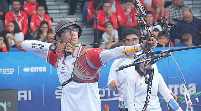 Milli okçular Dünya Kupası'nda gümüş madalya kazandı