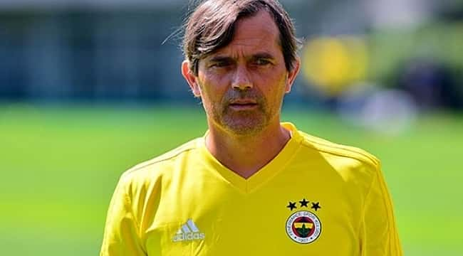 Phillip Cocu futbolcularla özel konuşma yaptı