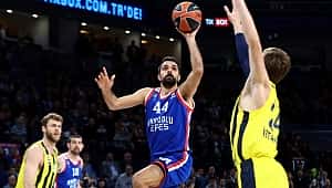 Müthiş maç Anadolu Efes'in